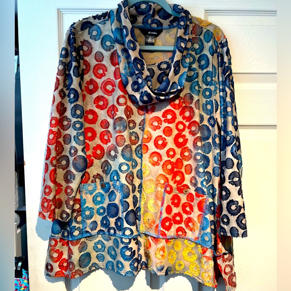NWOT!! Ali Miles blouse